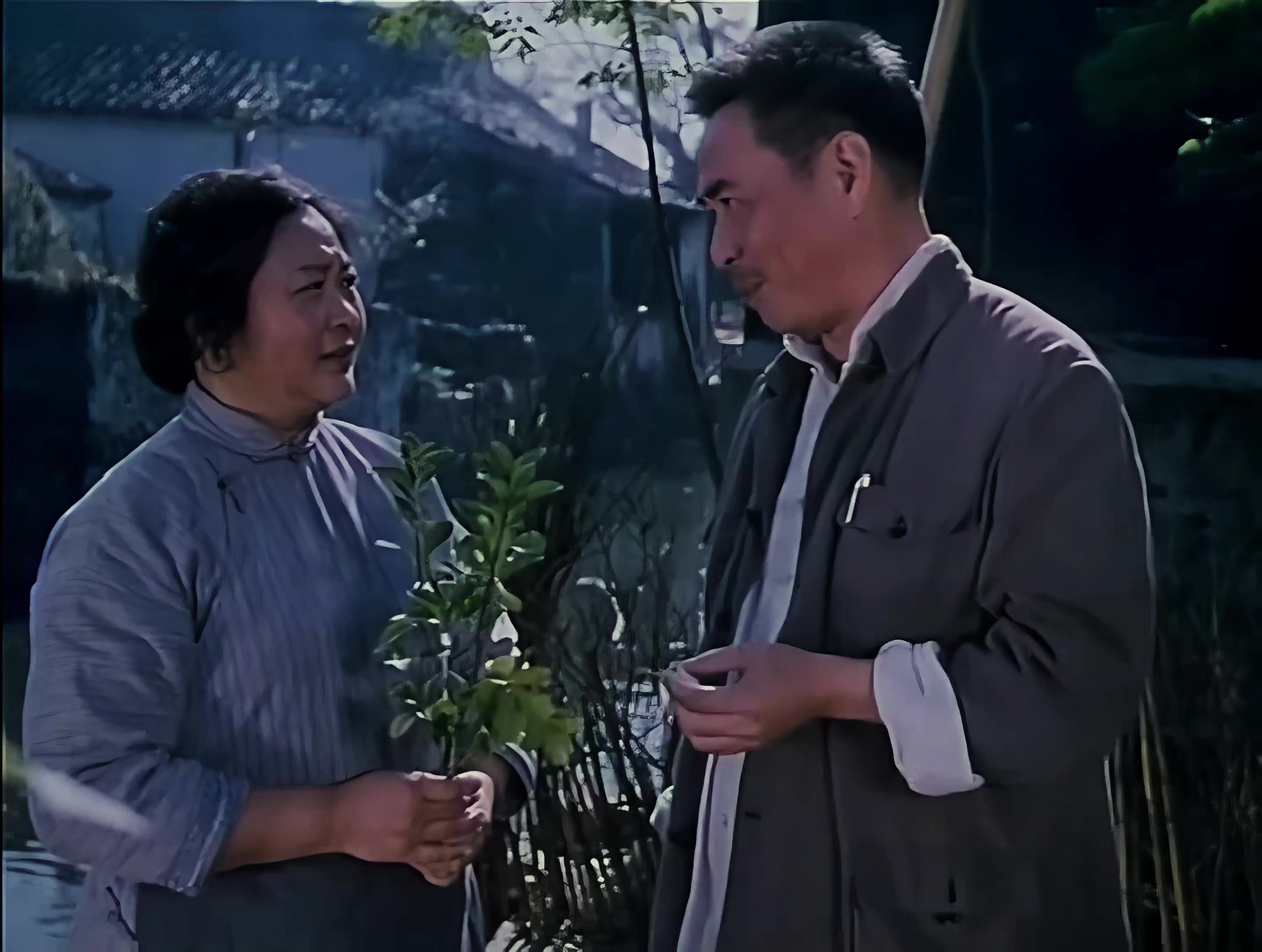 月亮湾的笑声.mp4_20250322_022443.830.jpg