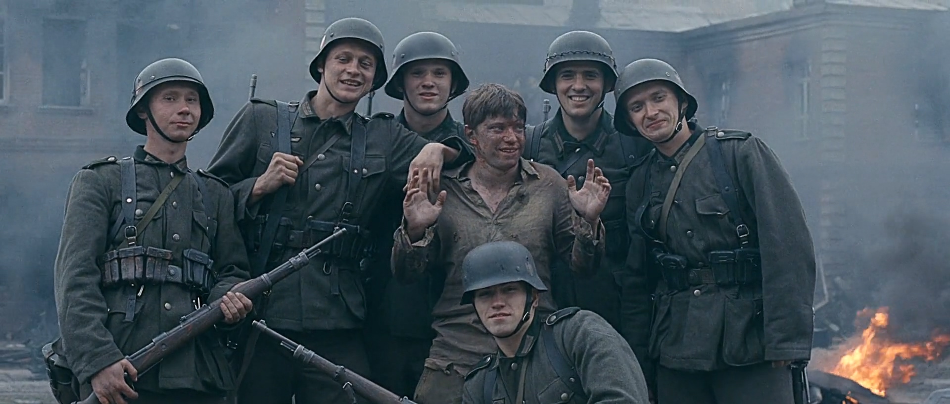 [布列斯特要塞]Fortress.Of.War.2010.1080p.BluRay.x264.AAC.hclg.mkv_20250402_123429.812.jpg