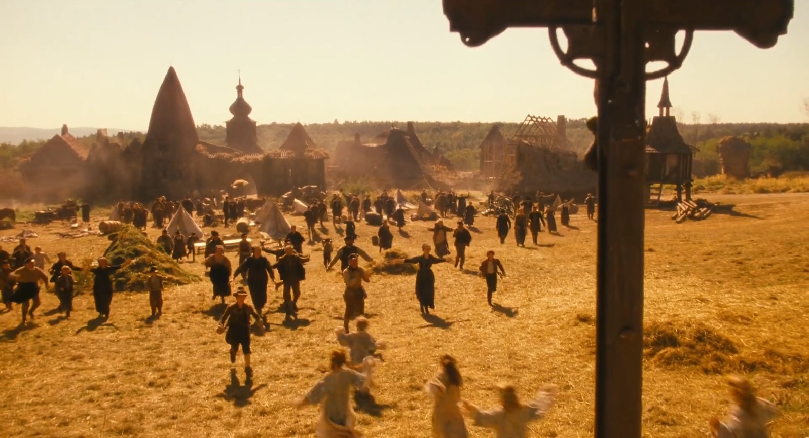 格林兄弟.The.Brothers.Grimm.2005.1080p.BluRay.x264.2audio-RARBG特效字幕.mkv_2025.jpg