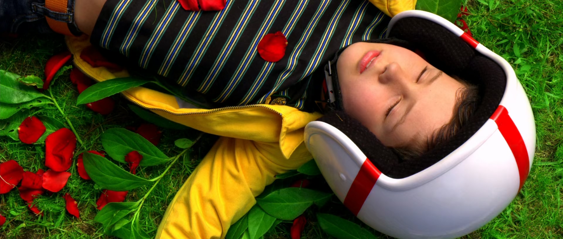 极速赛车手.Speed.Racer.2008.1080p.BluRay.x265.384kbps央视国英双语中字.mkv_202504.jpg