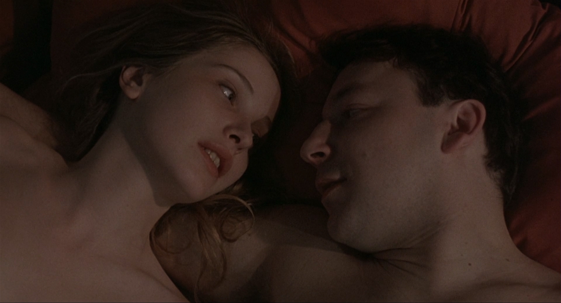 [蓝白红三部曲之白].Three.Colors.White.1994.CC.1080p.BluRay.x264.DTS.3Audios-CMCT.jpg