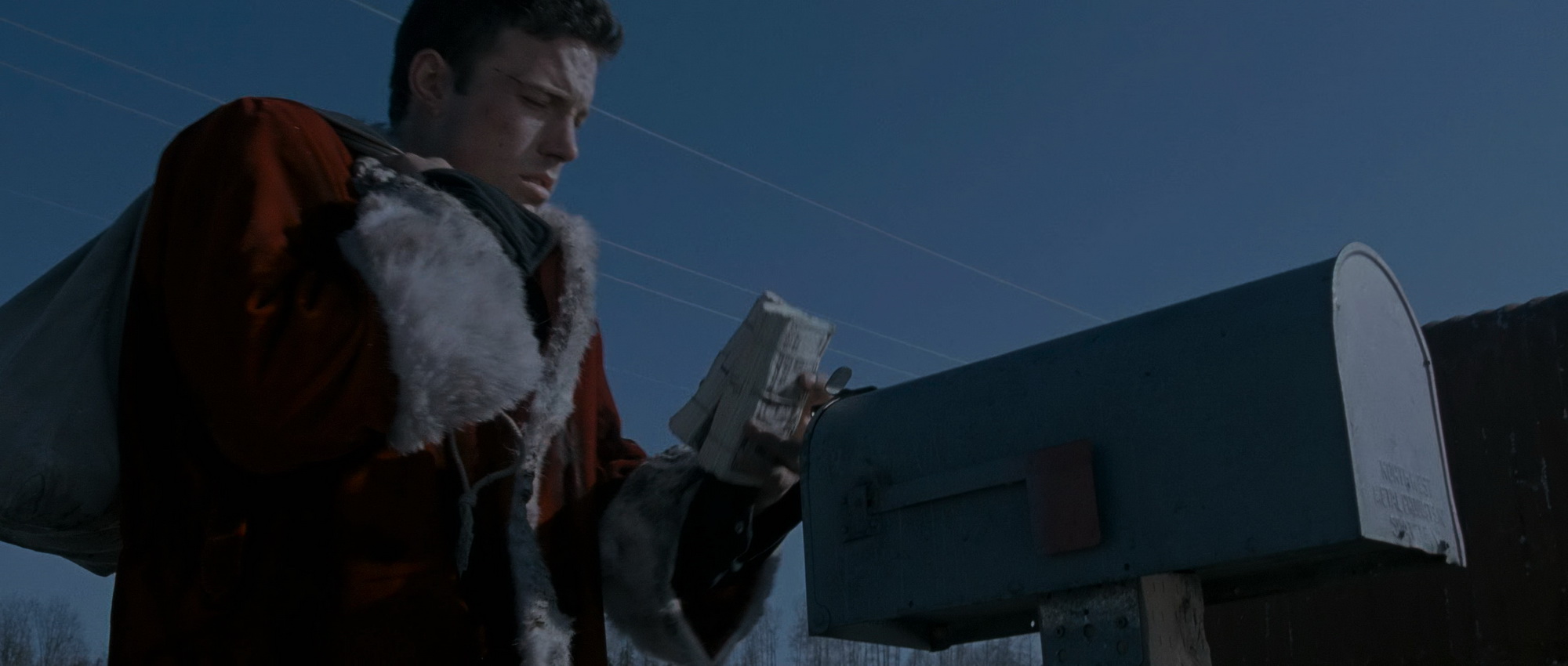 Reindeer.Games.2000.2160p.UHD.BluRay.DV.x265.10bit.DTS-HD.MA.5.1-ParkHD.mkv_2025.jpg