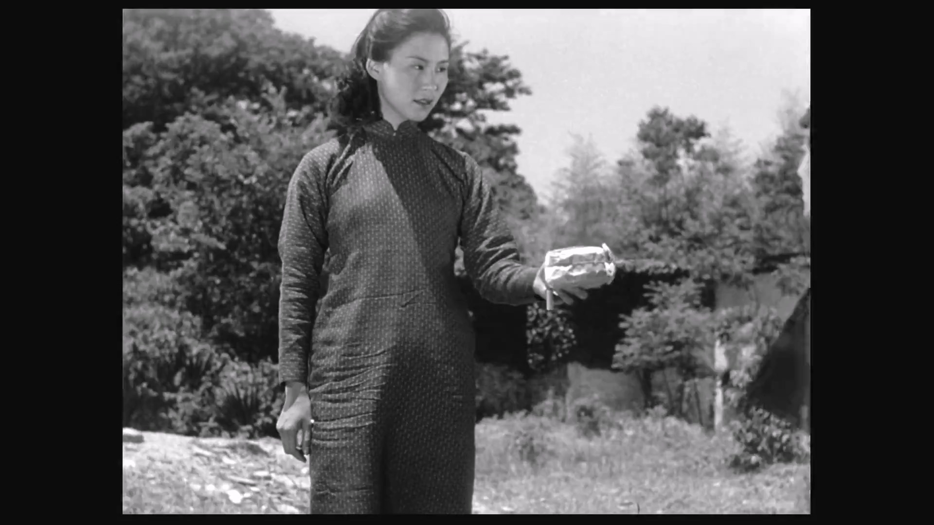 小城之春.1948.老片修复版.mp4_20250428_212958.921.jpg