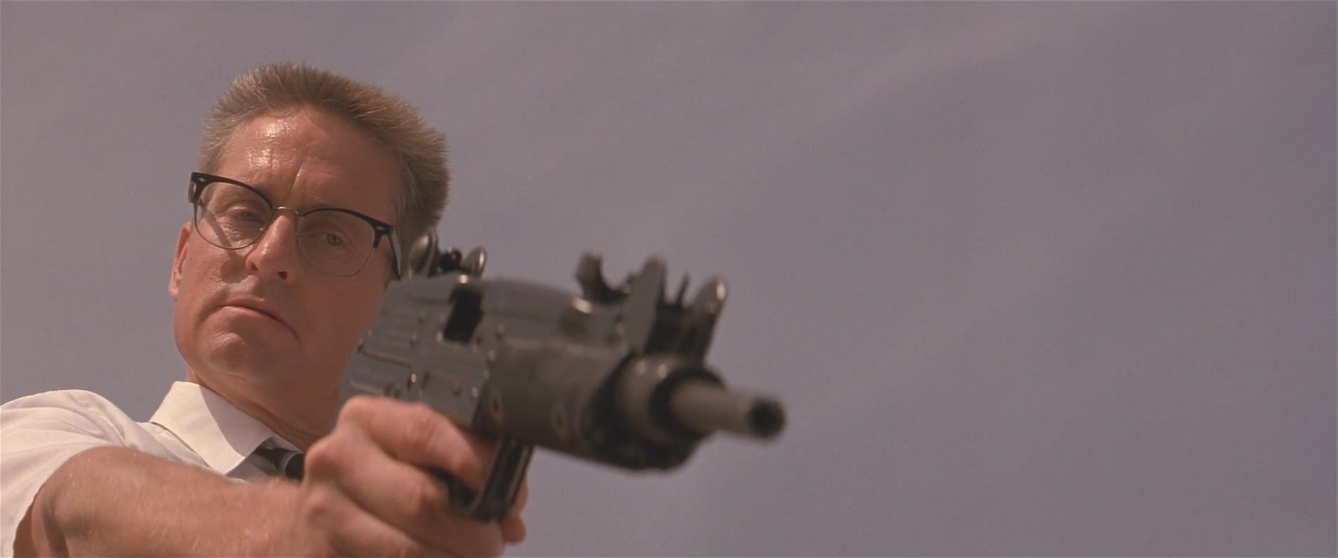 Falling.Down.1993.1080p.BluRay.x264.YIFY.mkv_20250504_212302.575.jpg