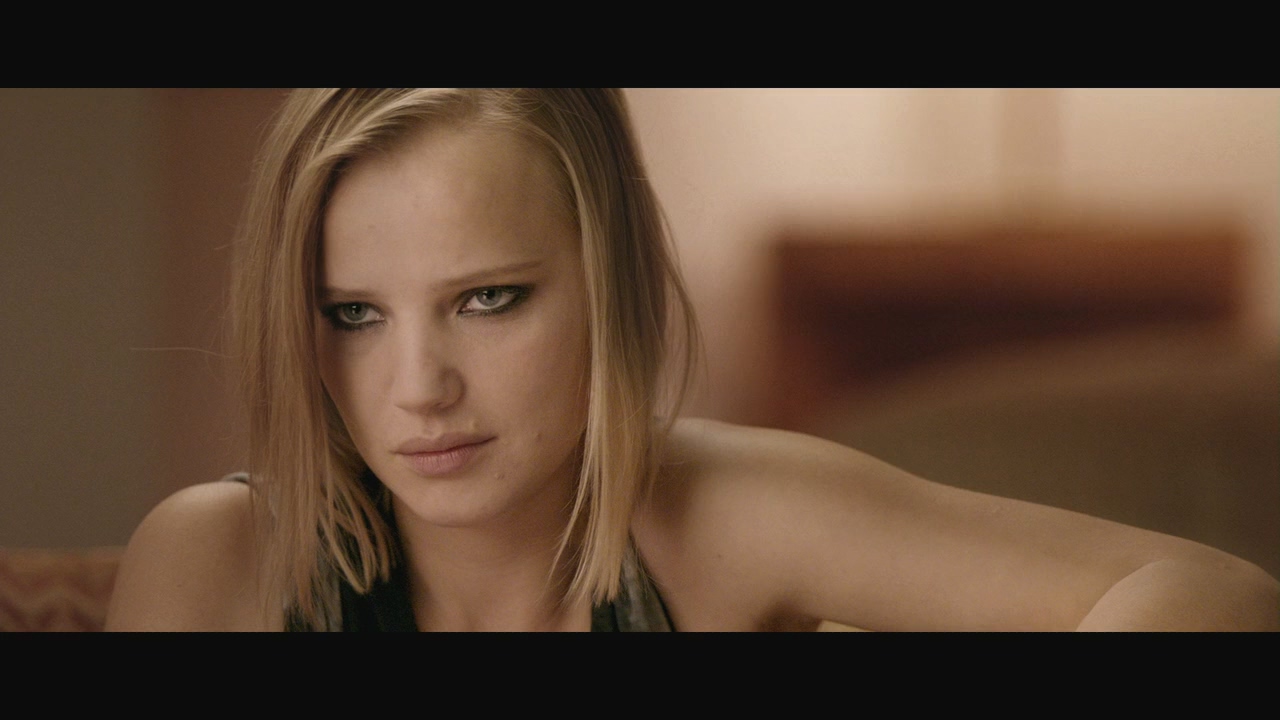 [援交少女]Elles.2012.BluRay.720p.x264.AC3-CnSCG[法语中字2.2G].mkv_20250506_200352.886.jpg