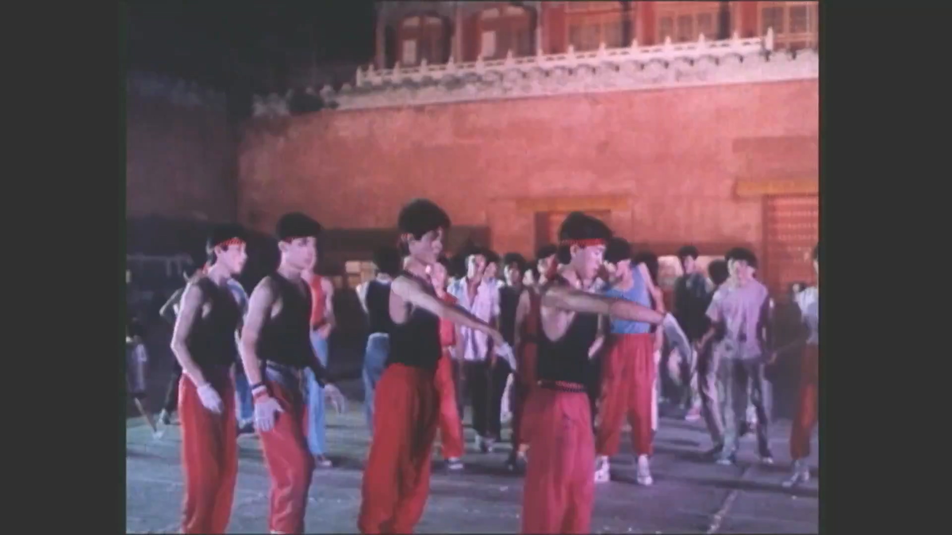 摇滚青年.mp4_20250507_205043.597.jpg