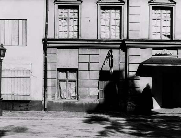 Wild.Strawberries.1957.BluRay.1080p.x265.10bit-MiniHD.mkv_20250509_220227.807.png