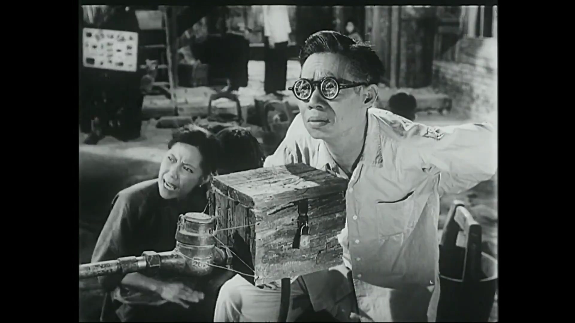 The.House.of.72.Tenants.1963.1080p.WEB-DL.H264.AAC-BATWEB.mp4_20250513_105430.181.jpg