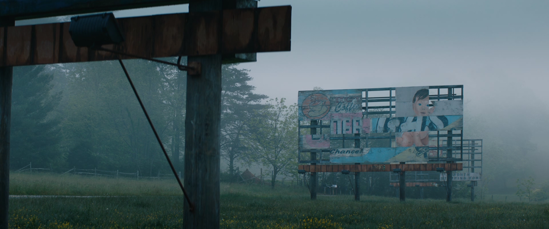 Thrree.Billboarrds.Outside.Ebbing.Missoruri.2017.BluRay.1080p.x265.10bit.国英双.jpg