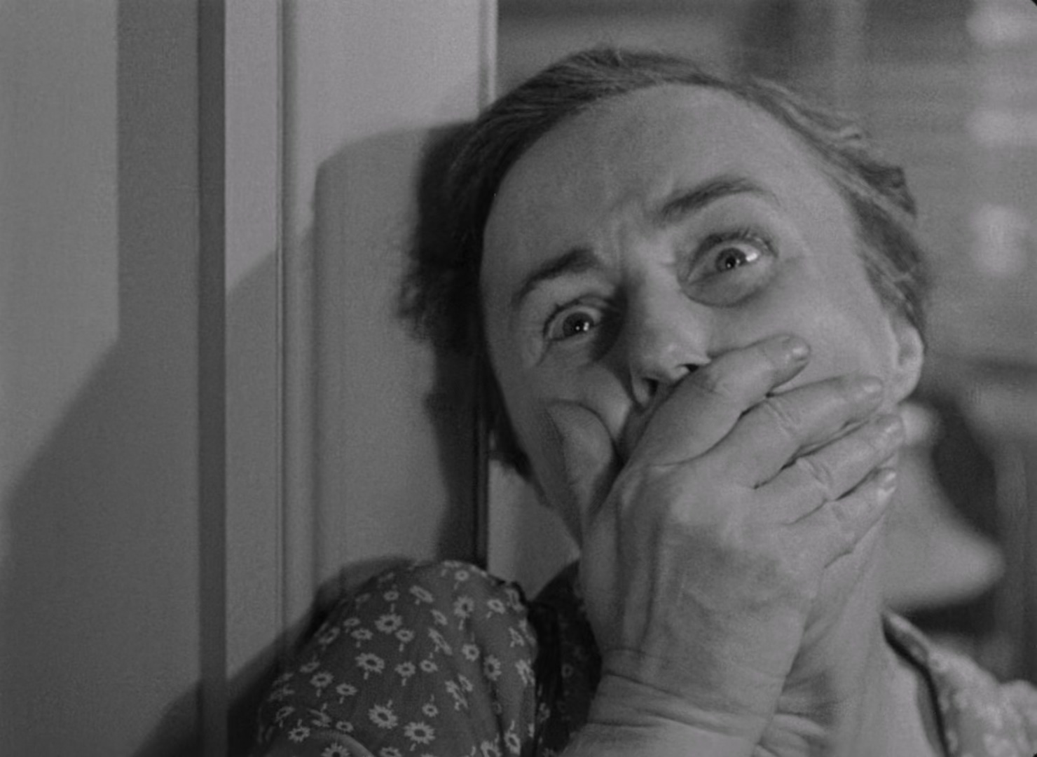 The.Naked.City.1948.REMASTERED.1080p.BluRay.x265-RARBG-bylh.mkv_20250518_102516.030.jpg