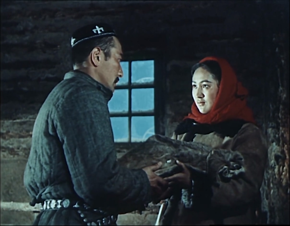 [中文注释字幕]天山的红花.1964.@旌旗红.mp4_20250518_115847.099.jpg