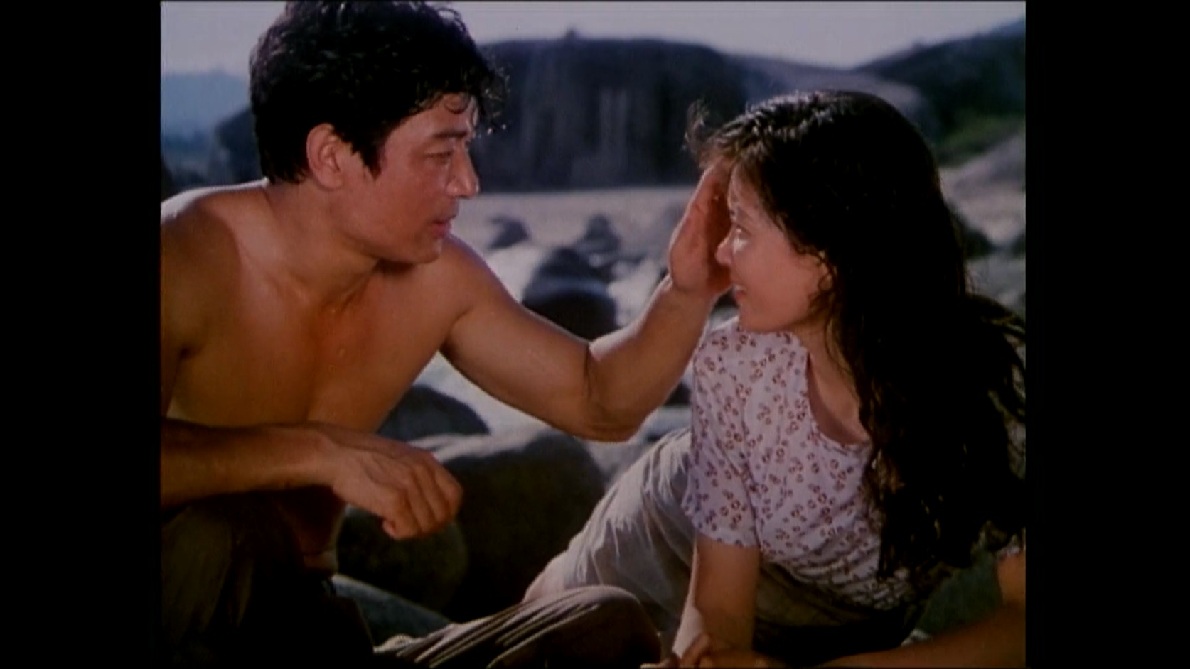 透过云层的霞光.mkv_20250519_110546.929.jpg