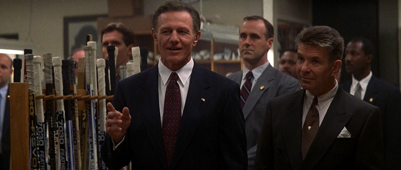 突然死亡1995.mkv_20250519_111706.162.jpg
