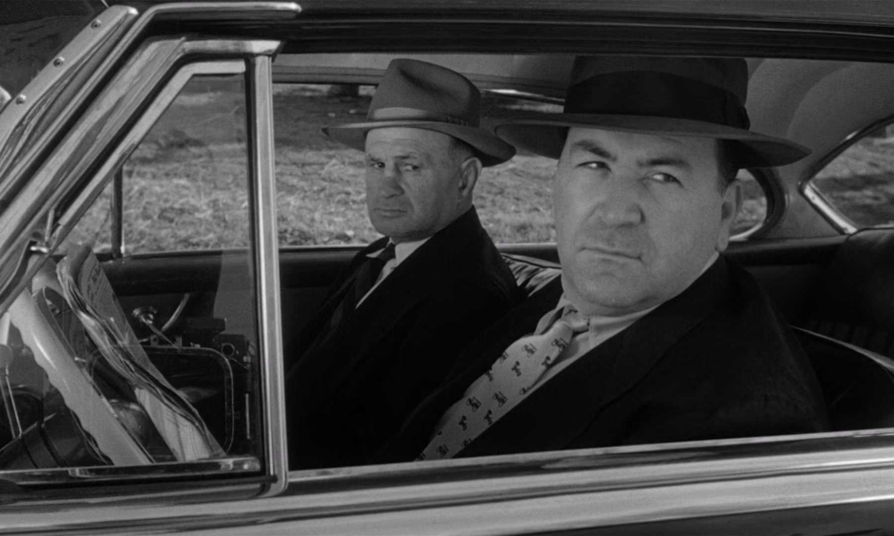 Kiss.Me.Deadly.1955.1080p.BluRay.x265-RARBG-bylh.mkv_20250519_224530.947.jpg