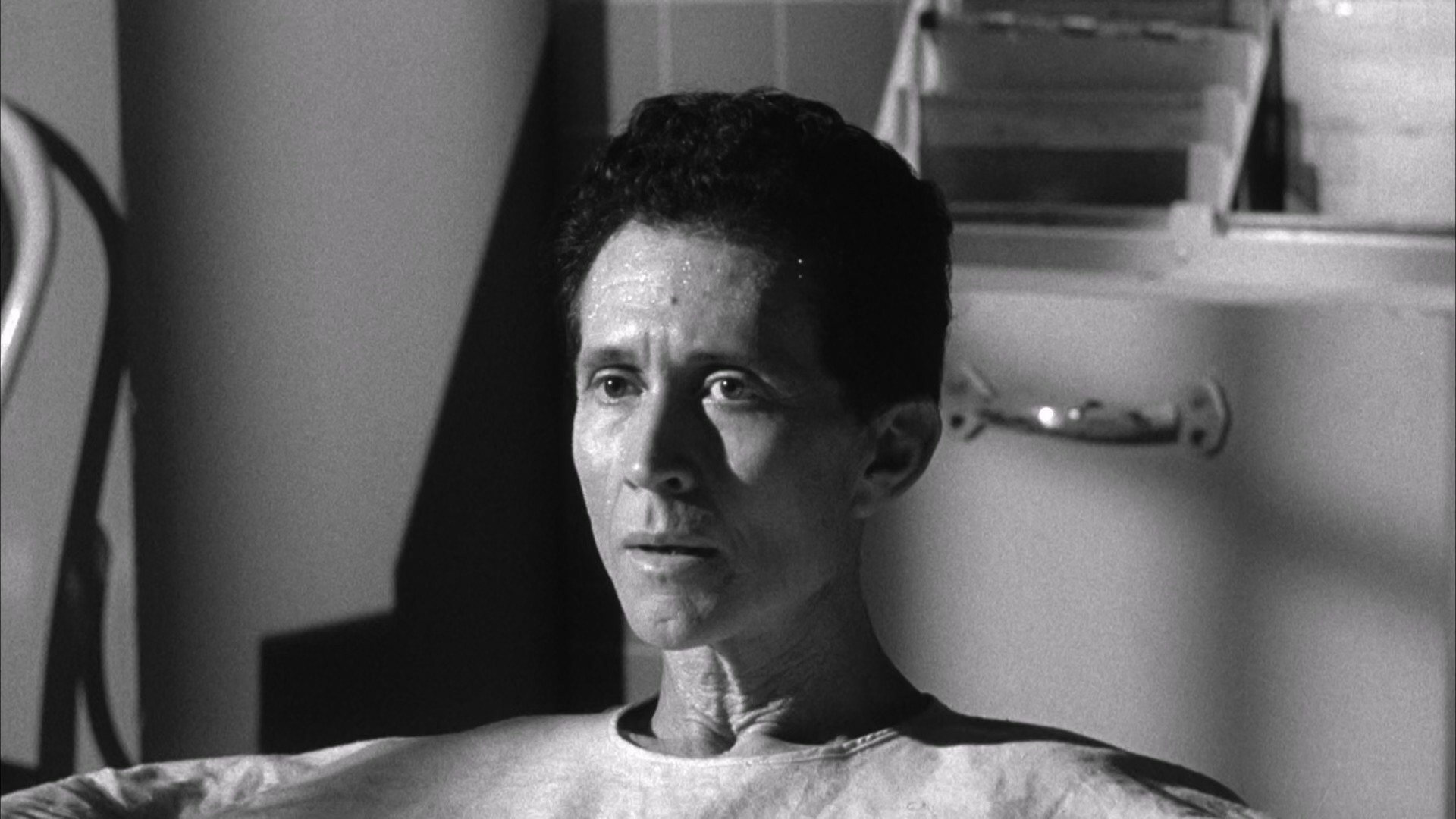 Shock.Corridor.1963.Criterion.Collection.BluRay.1080p.LPCM.1.0.x265.10bit-DreamH.jpg