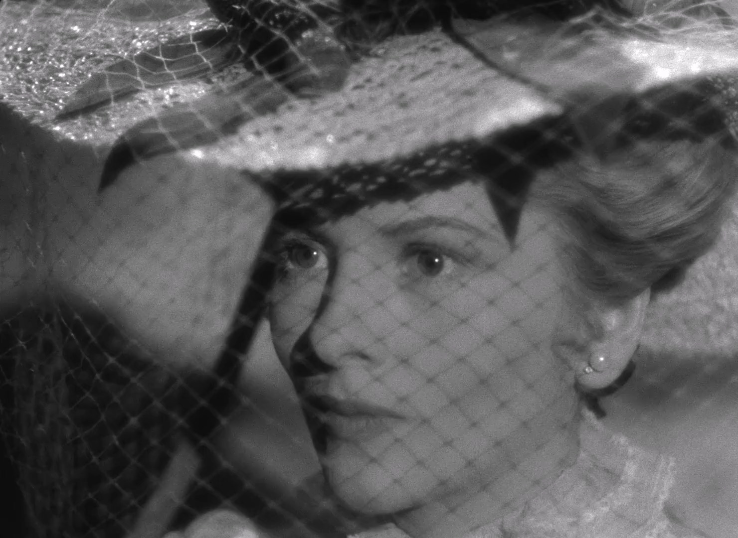 Ivy.1947.1080p.BluRay.x264.AAC-[YTS.MX]-bylh.mkv_20250524_011627.653.jpg