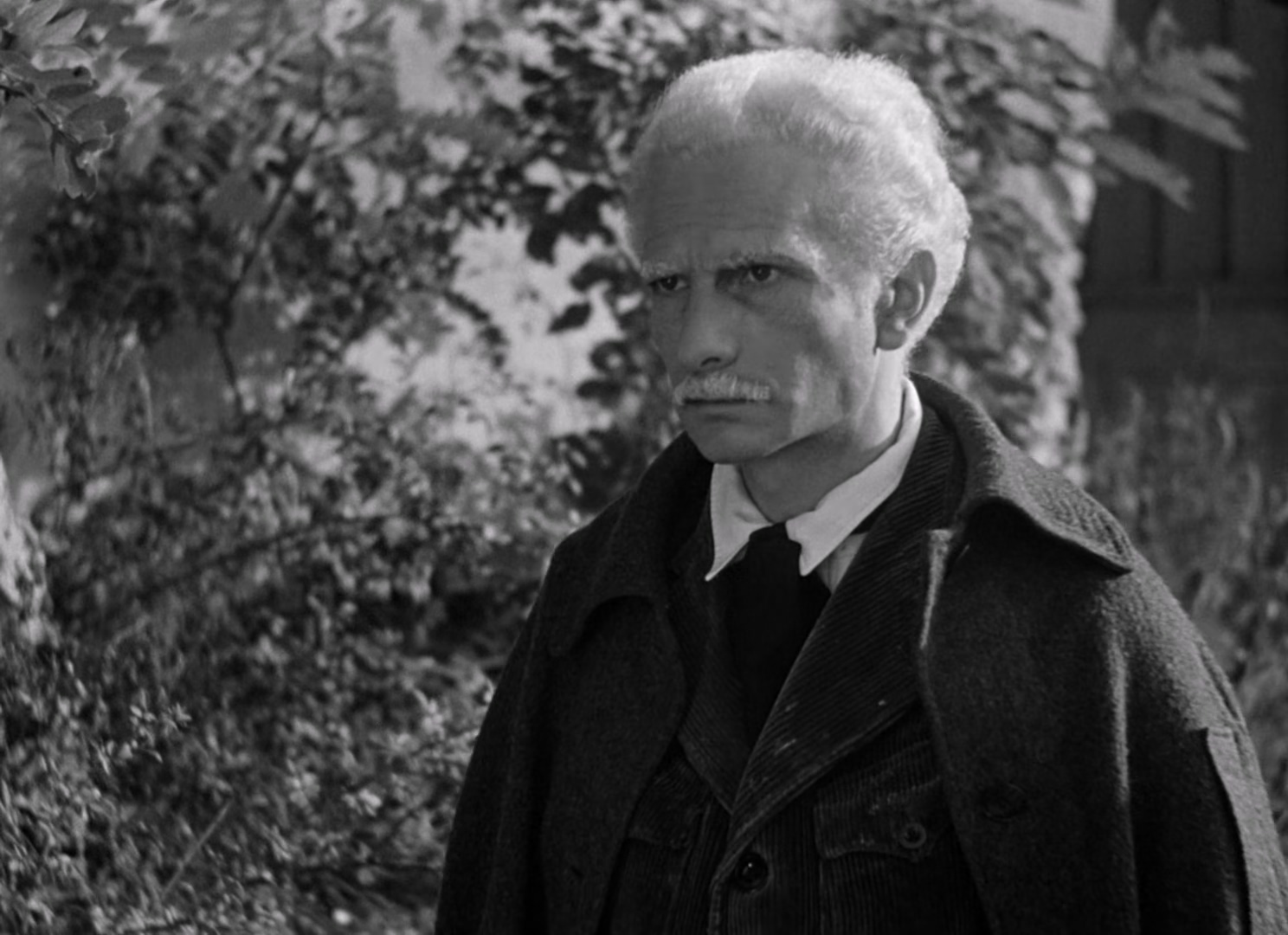Le.Silence.De.La.Mer.1949.FRENCH.1080p.BluRay.x265-VXT-bylh.mkv_20250525_191622.121.jpg