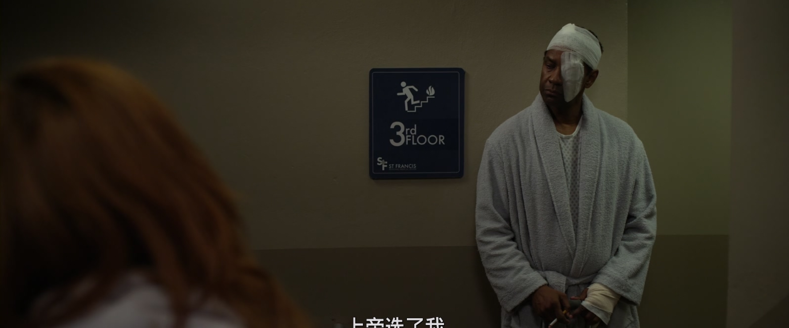 迫降航班.Flight.2012.1080p.x265.10bit.2audio.apekat特效字幕.mkv_20250528_095925.274.jpg