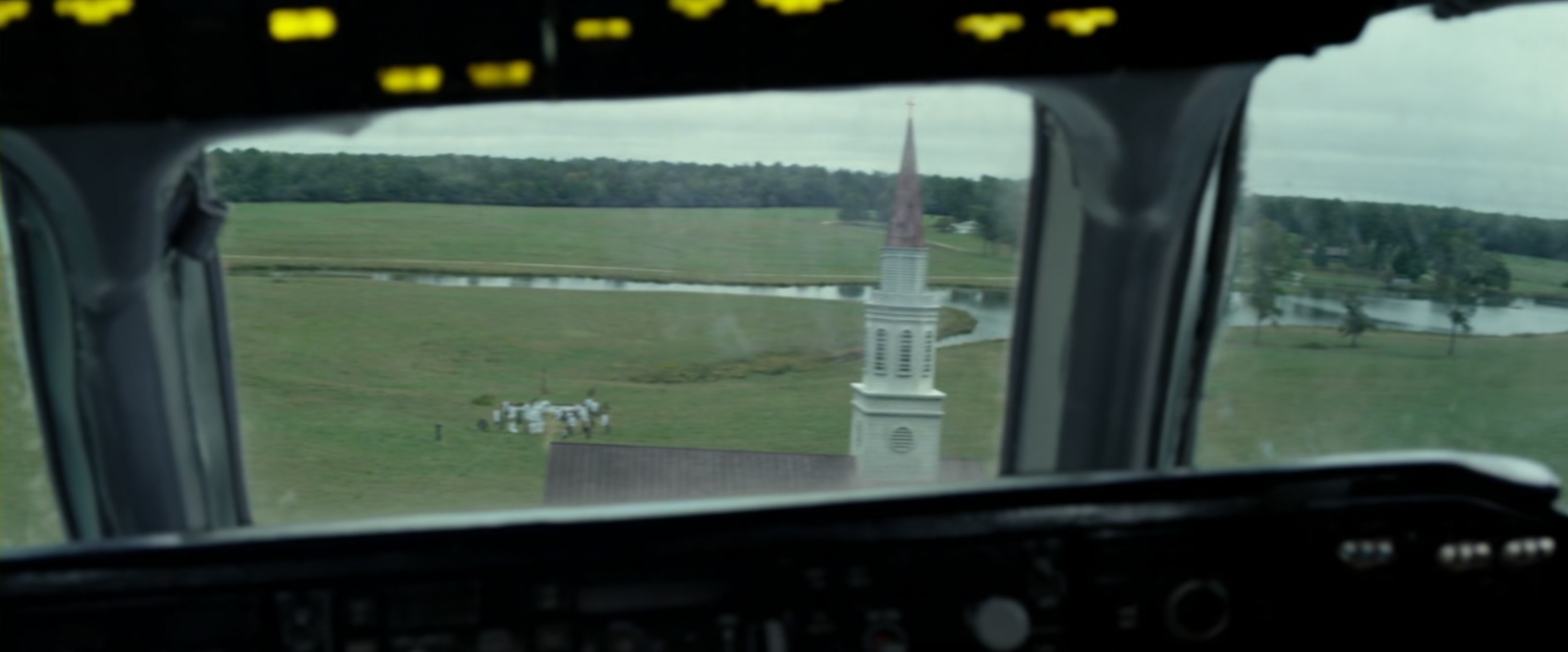迫降航班.Flight.2012.1080p.x265.10bit.2audio.apekat特效字幕.mkv_20250528_095915.313.jpg