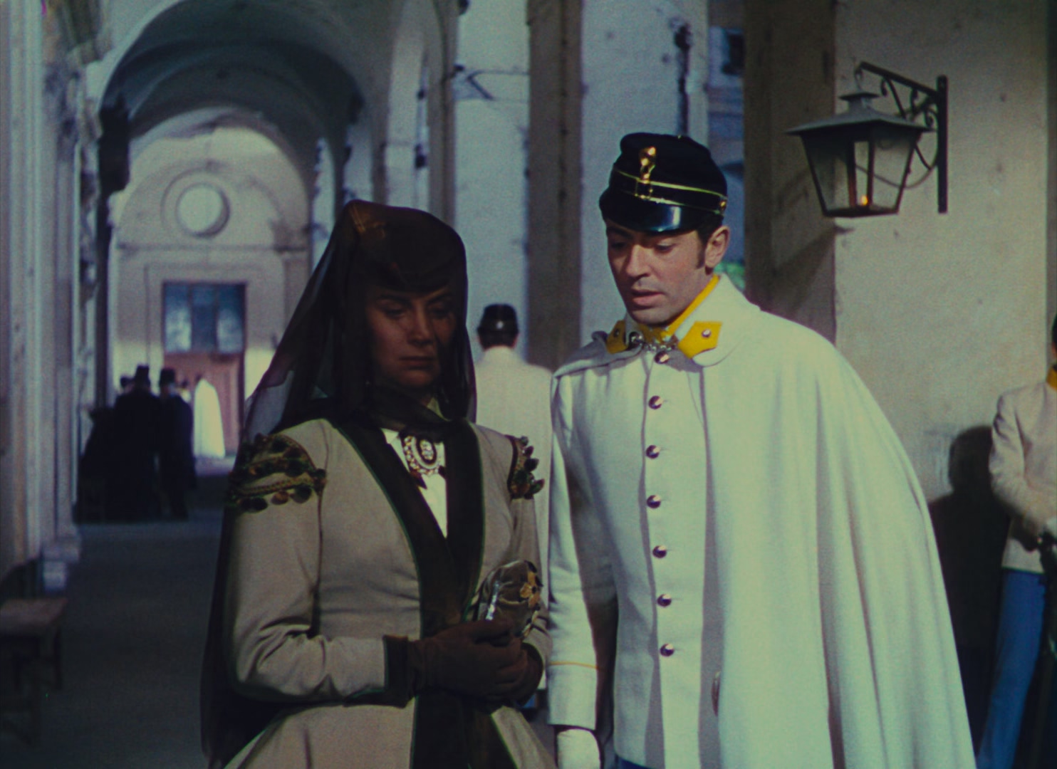Senso.1954.CC.BluRay.1080p.DTS-HD.MA1.0.x265.10bit-ALT.mkv_20250529_223502.862.jpg