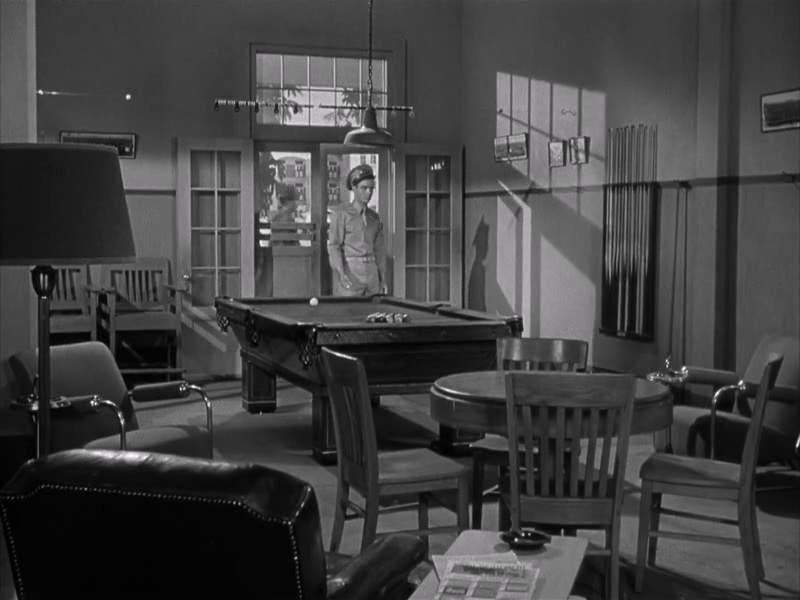 乱世忠魂(1953)国配.avi_20250603_142004.132.jpg