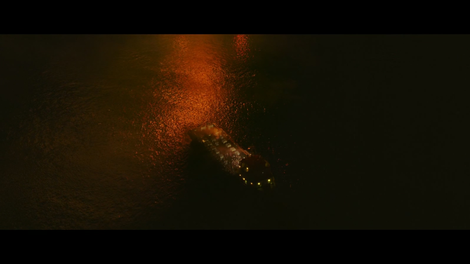 深海浩劫.Deepwater.Horizon.2016.1080p.BluRay.10bit.x265.AAC.AC3.2audio特效字幕.m.jpg
