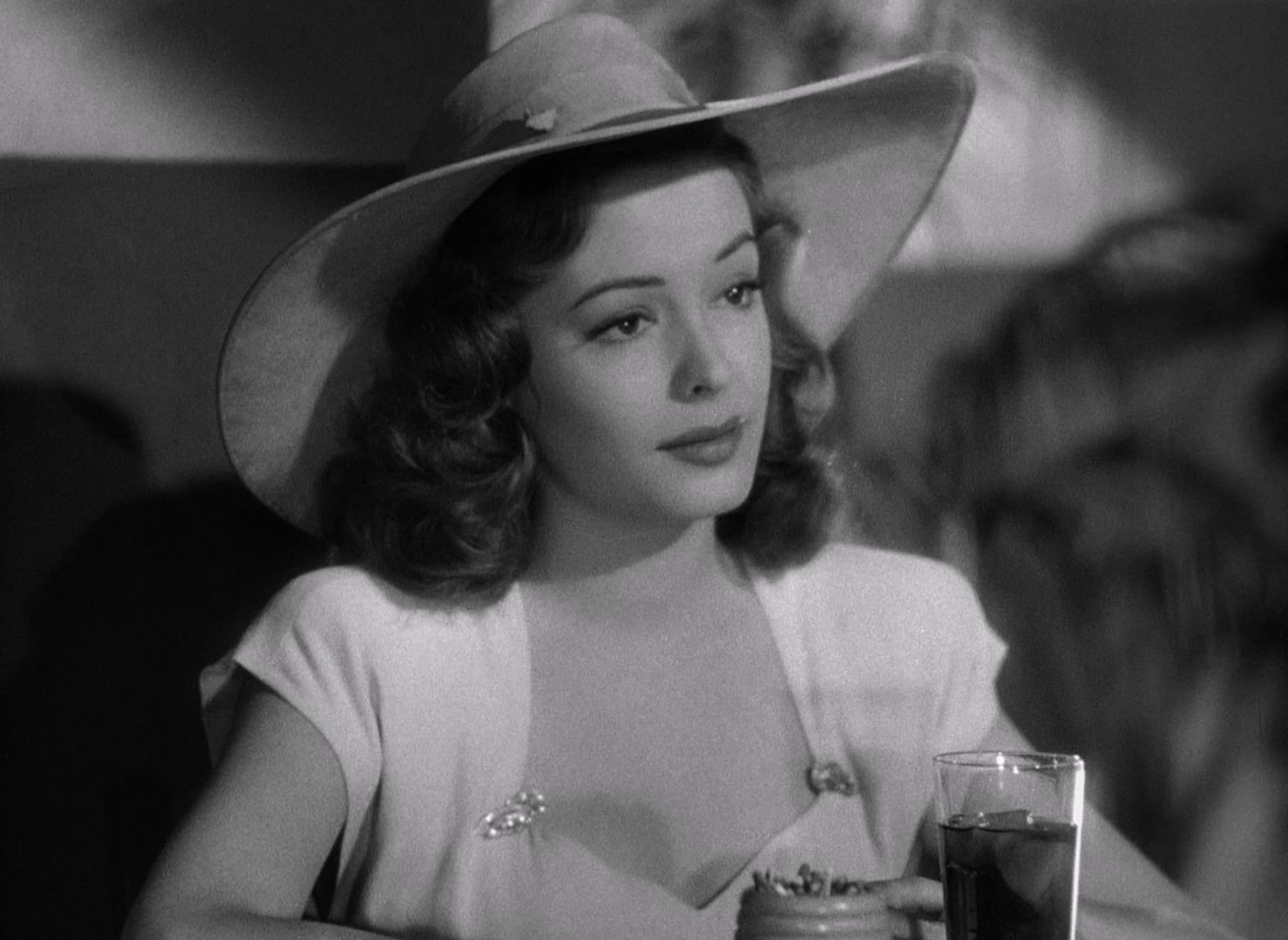 Out.of.the.Past.1947.1080p.BluRay.x265.10bit.FLAC.2.0-SONYHD.mkv_20250604_233026.920.jpg