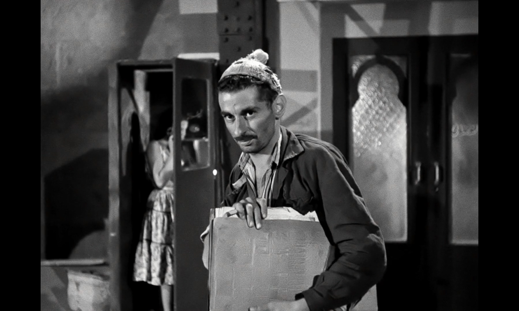 Cairo.Station.1958.1080p.AMZN.WEB-DL.DDP2.0.H.264-TEPES.mkv_20250605_091339.394.jpg