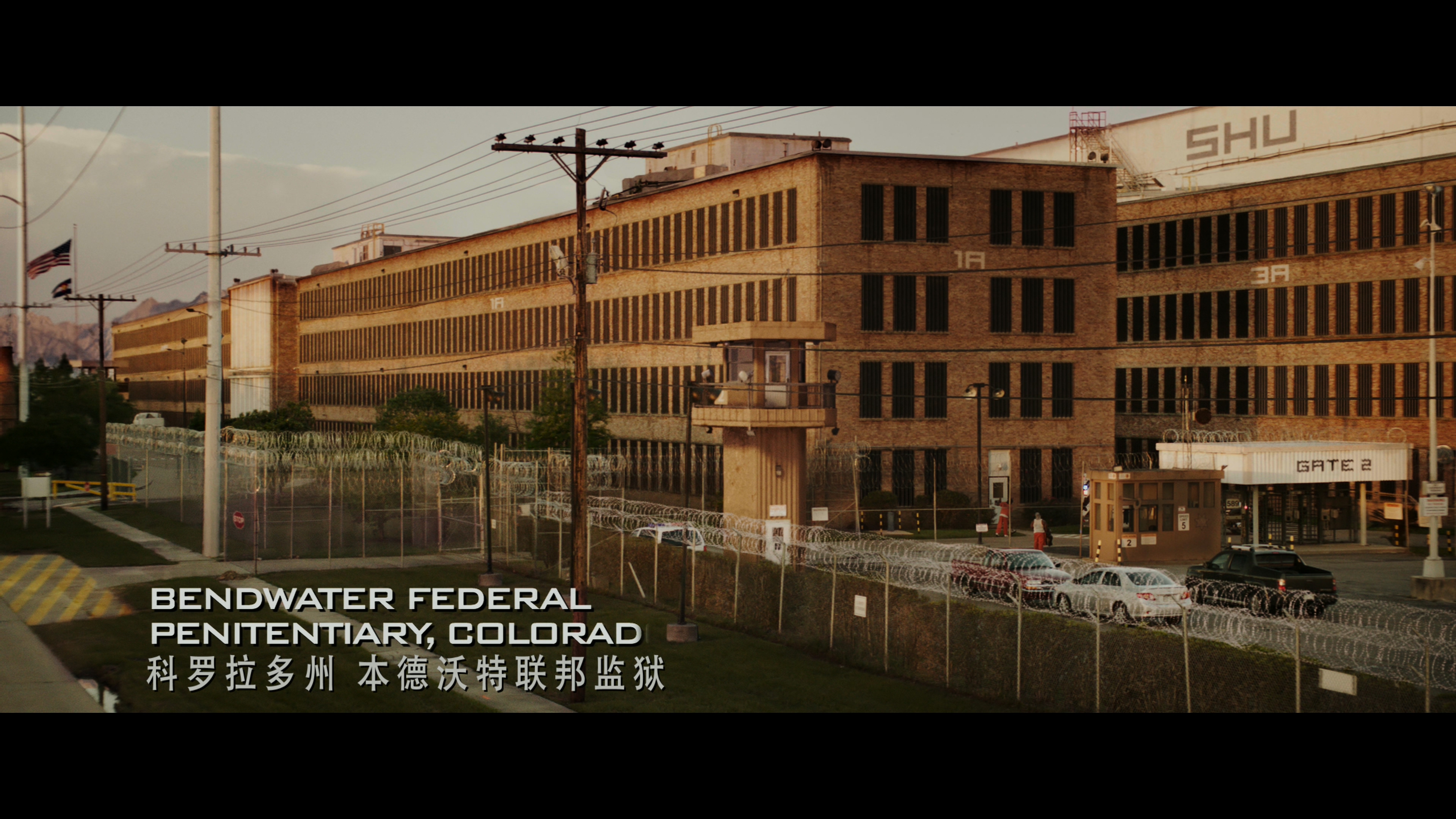 Escape.Plan.2013.2160p.BluRay.REMUX.DV.HDR.HEVC.DTS-HD.MA.TrueHD.7.1.Atmos-老K.m.jpg