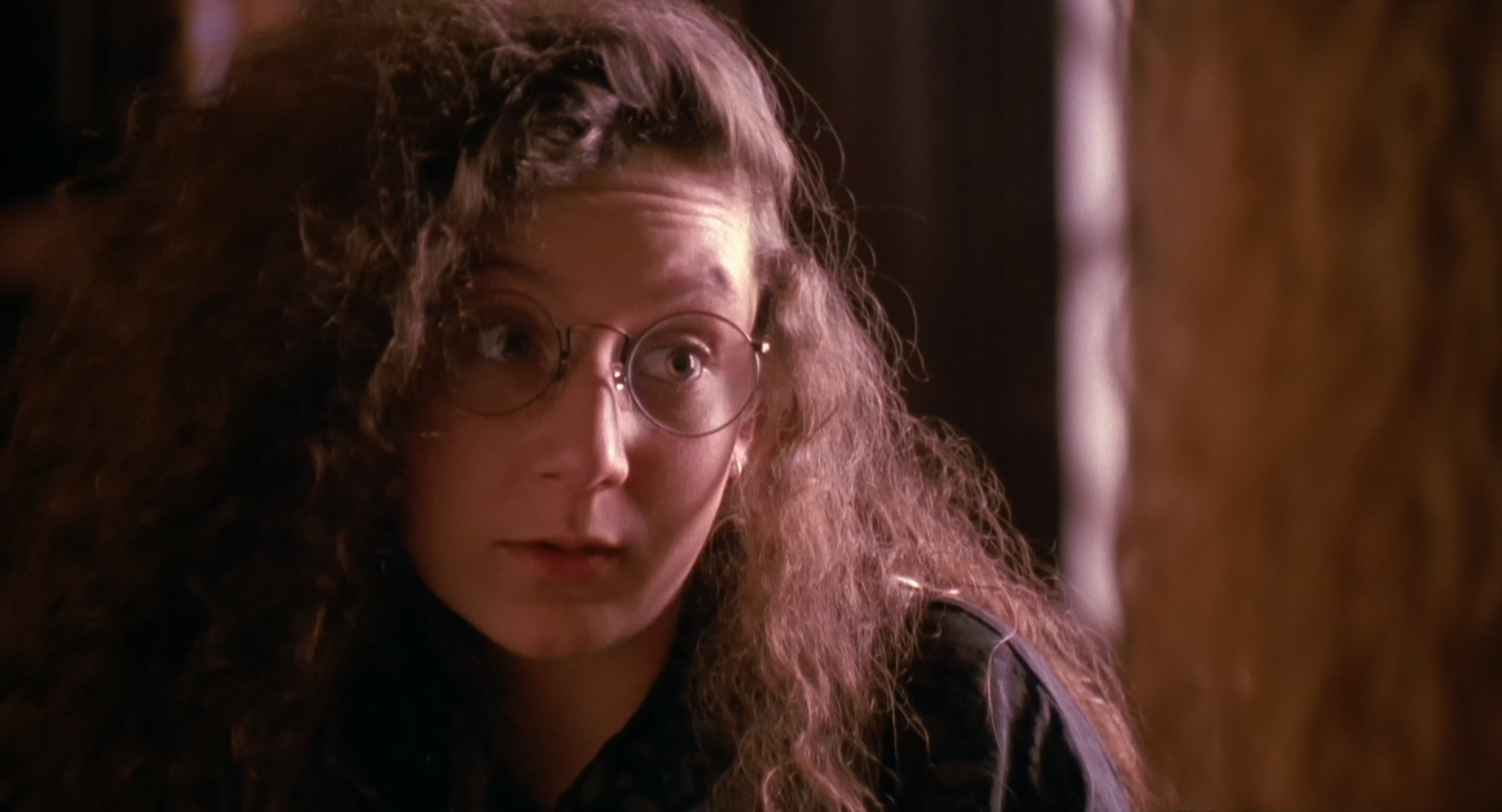 Poison.Ivy.1992.BluRay.1080p.DTS-HD.MA.2.0.x265.10bit-DreamHD.mkv_20250607_204224.959.jpg