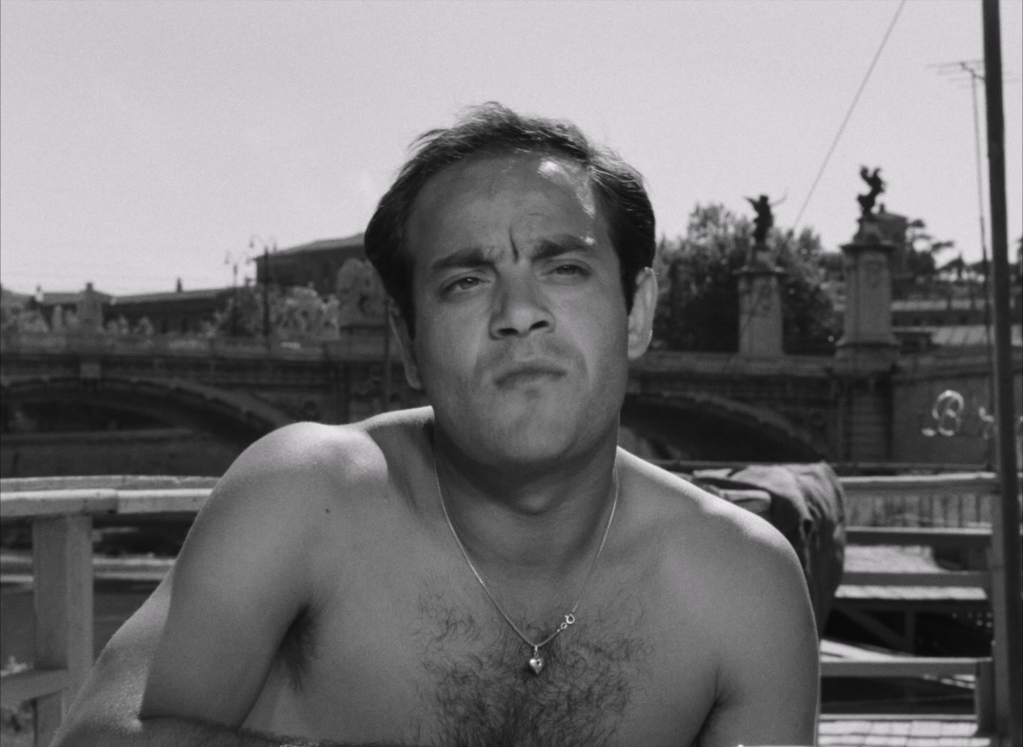 乞丐.Accattone.1961.CC.1080p.BluRay.x265.10bit.FLAC.1.0-SONYHD.mkv_20250608_074146.746.jpg