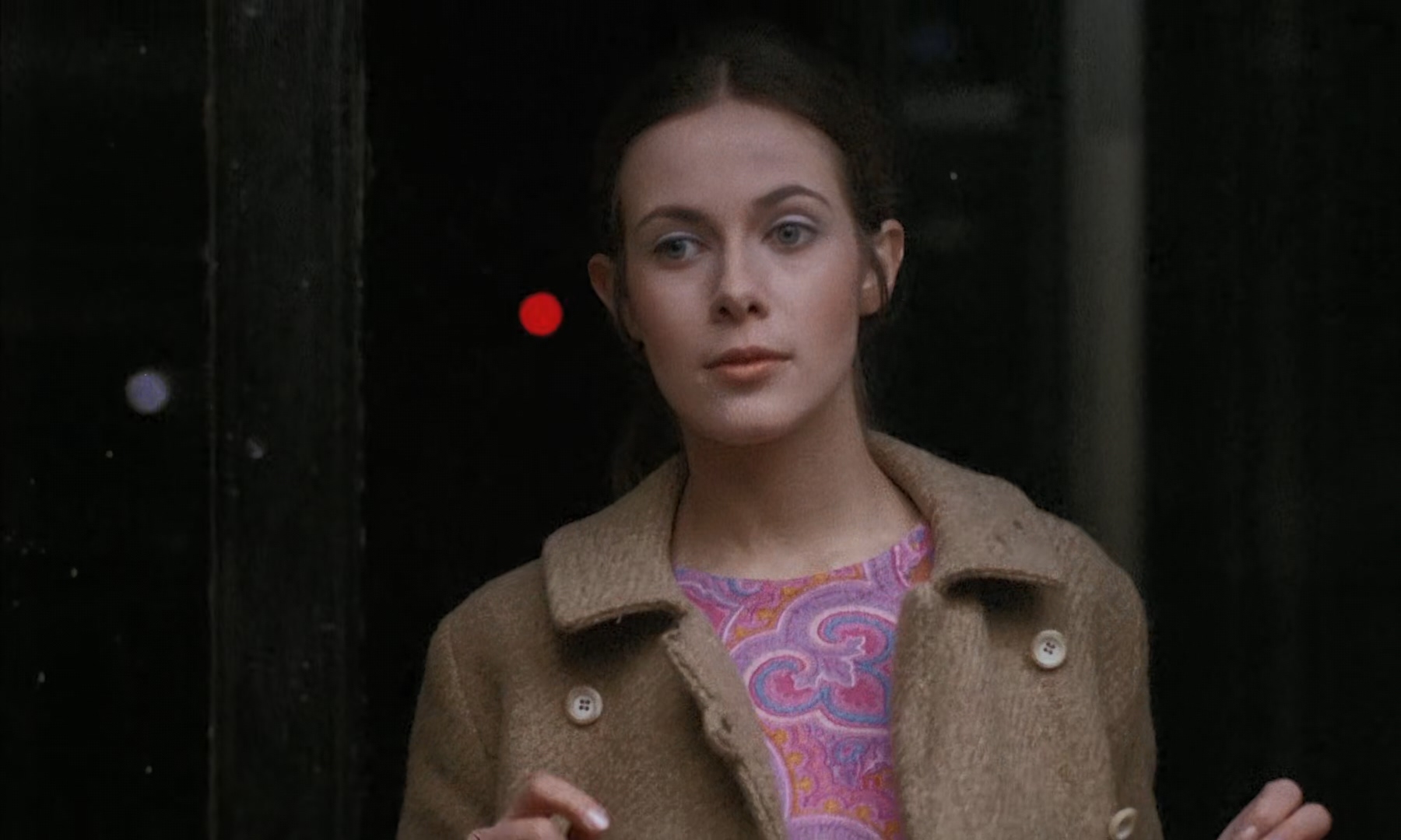 Stolen.Kisses.1968.FRENCH.1080p.BluRay.x265-VXT.mp4_20250612_140705.645.jpg
