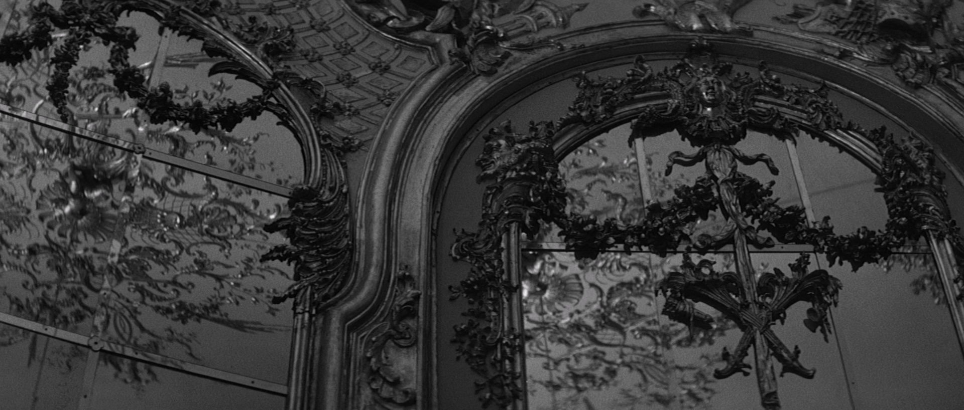 Last.Year.at.Marienbad.1961.CC.1080p.BluRay.x265.10bit.FLAC-SONYHD.mkv_20250613_.jpg