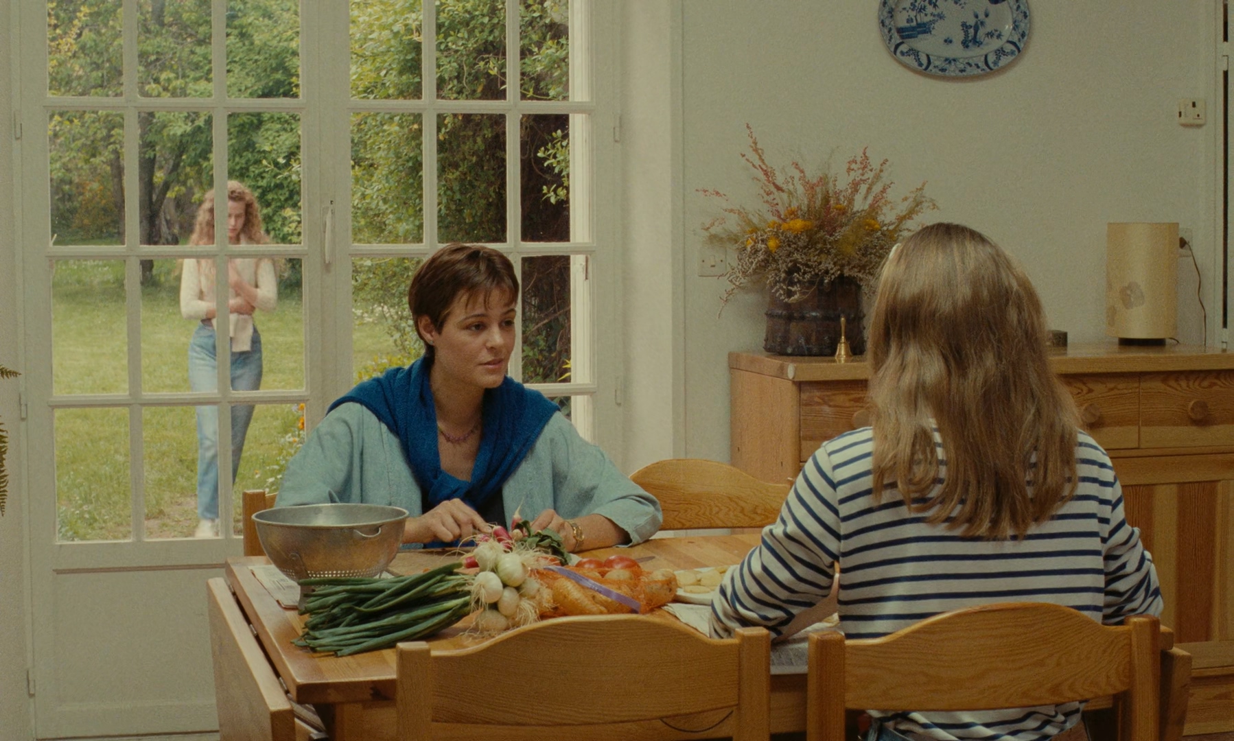 A.Tale.of.Springtime.1990.CC.1080p.BluRay.x265.10bit.FLAC.1.0-SONYHD.mkv_2025061.jpg