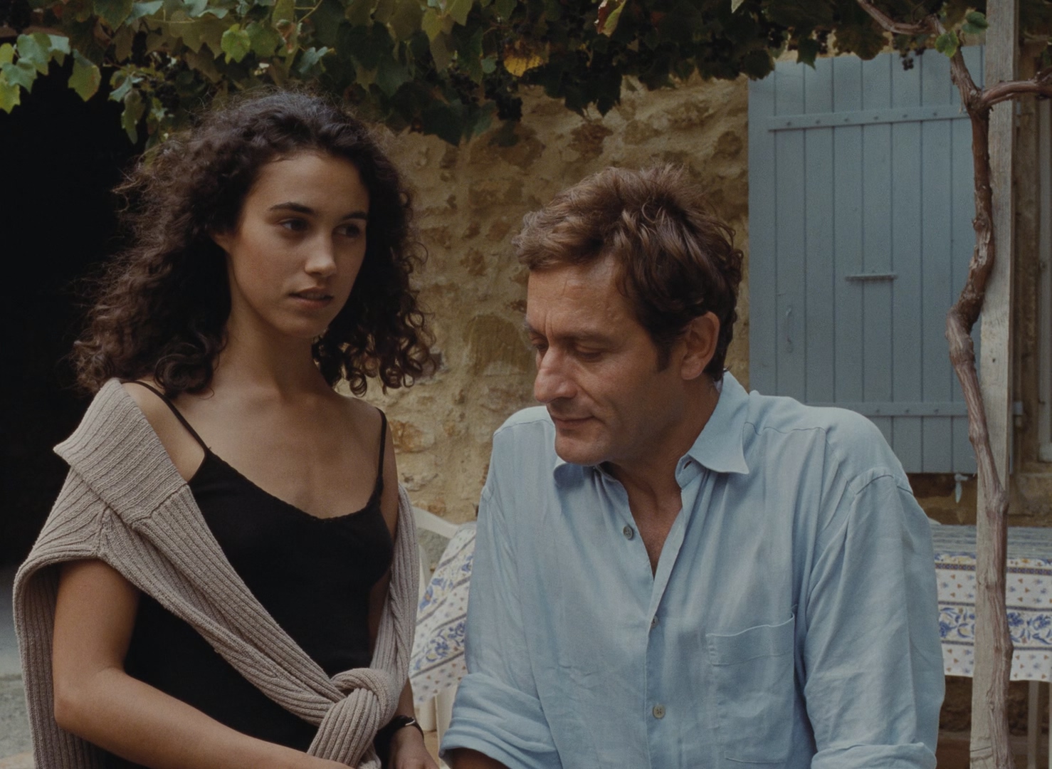 Autumn.Tale.1998.1080p.BluRay.x265.10bit.FLAC.2.0-SONYHD.mkv_20250613_233635.415.jpg