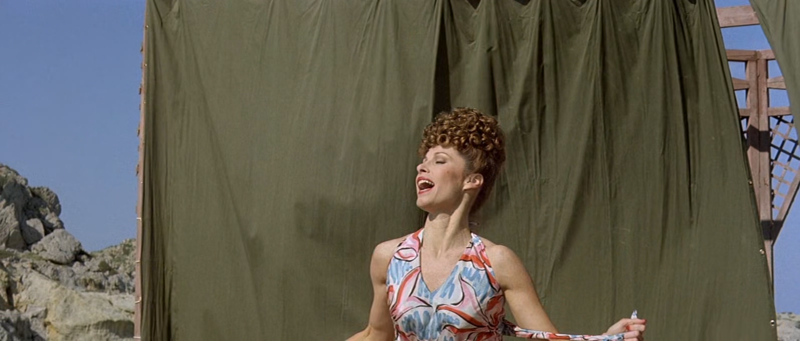 逃往雅典娜.Escape.To.Athena.1979.1080p.BluRay.x265.2audio-RARBG特效字幕.mkv_2025.jpg