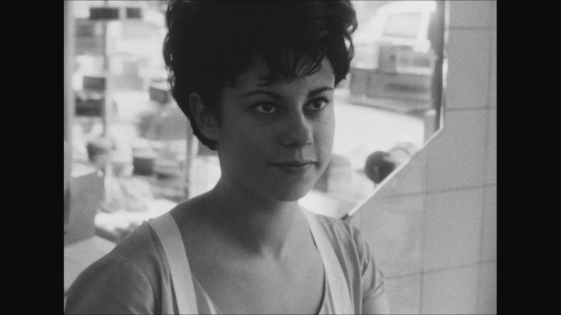 The.Bakery.Girl.of.Monceau.1963.CC.1080p.BluRay.Remux.AVC.FLAC.1.0-QuickIO.mkv_2.jpg