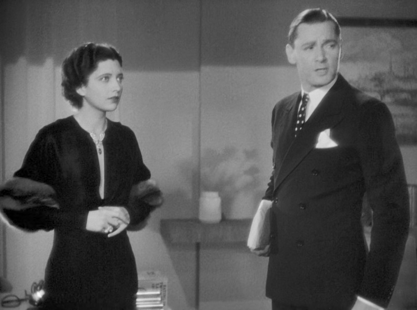 Trouble.in.Paradise.1932.1080p.BluRay.x265-RARBG.mp4_20250624_104803.958.jpg