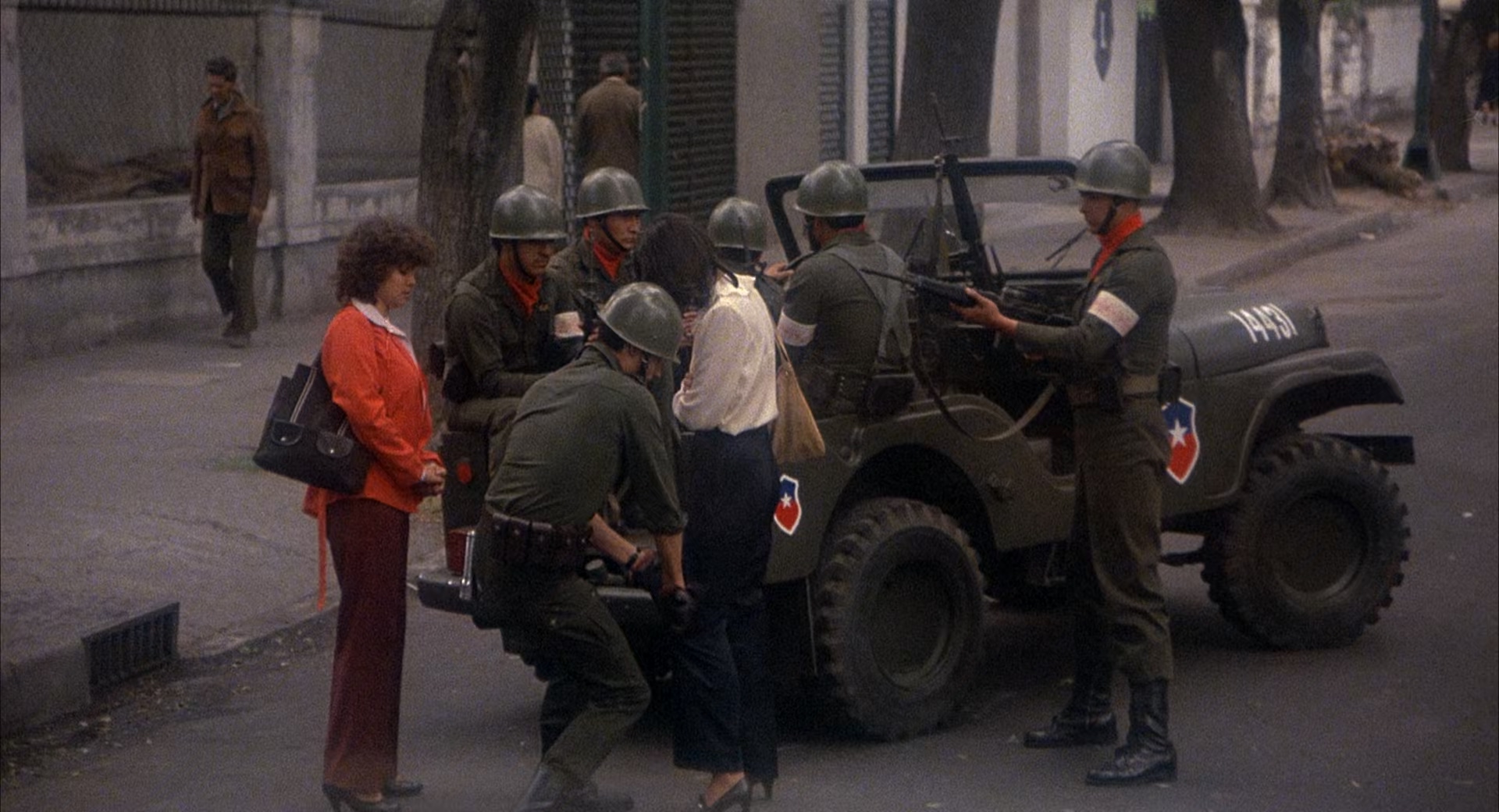 Missing.1982.1080p.BluRay.x265-RARBG-bylh.mkv_20250628_091953.924.jpg