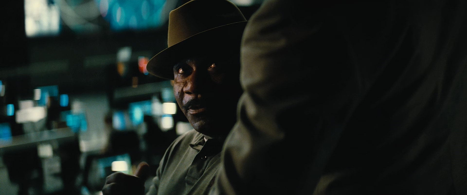 碟中谍5.Mission：Impossible.5.2015.3Audio.CN.mkv_20250630_233056.473.jpg