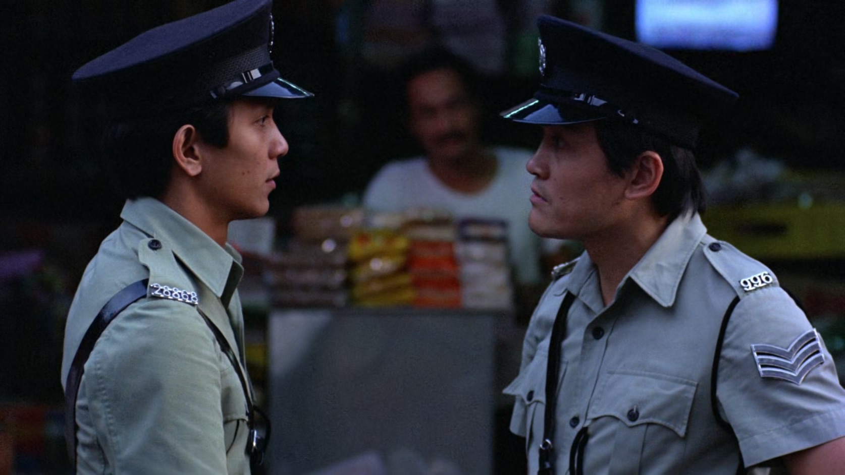 边缘人.Man.on.the.Brink.1981.CHINESE.1080p.BluRay.x265.2audio-VXT.mkv_20250703_1.jpg