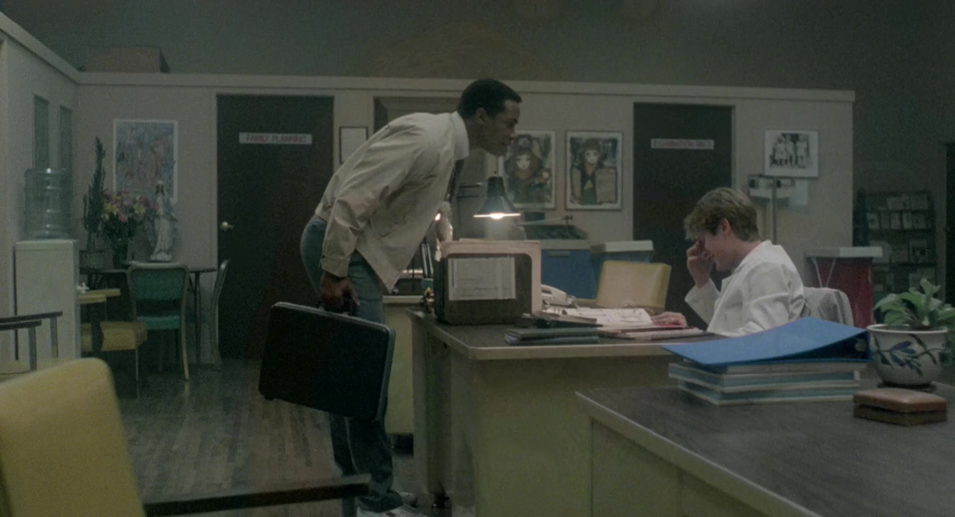 神秘的背影.Jacks.Back.1988.2Audio.CN.mkv_20250707_123944.104.jpg
