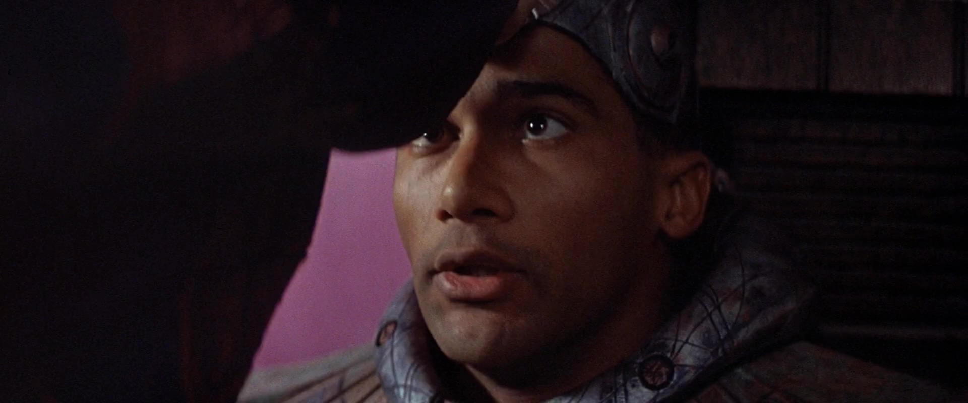 星际之门.Stargate.1994.2Audio.CN.mkv_20250707_124009.501.jpg