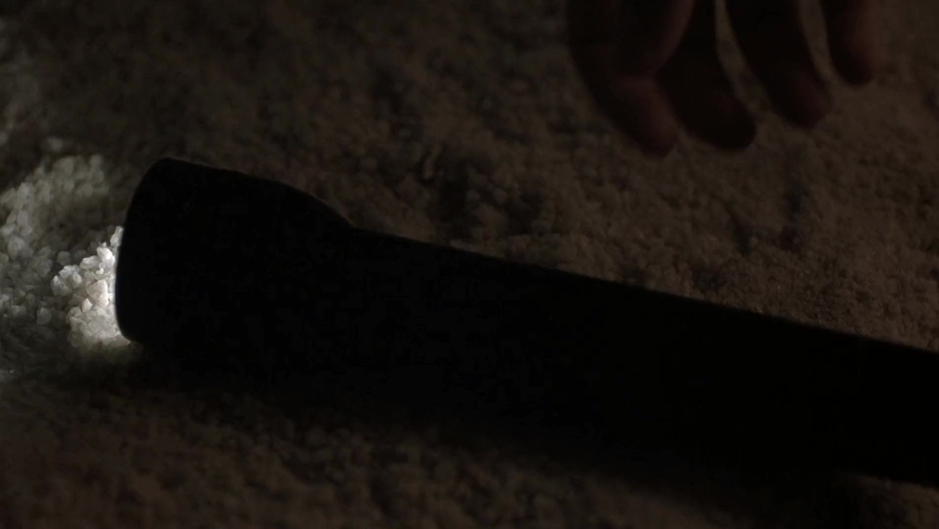 异形猎手.Alien.Hunter.2003.CN.mkv_20250707_124031.715.jpg