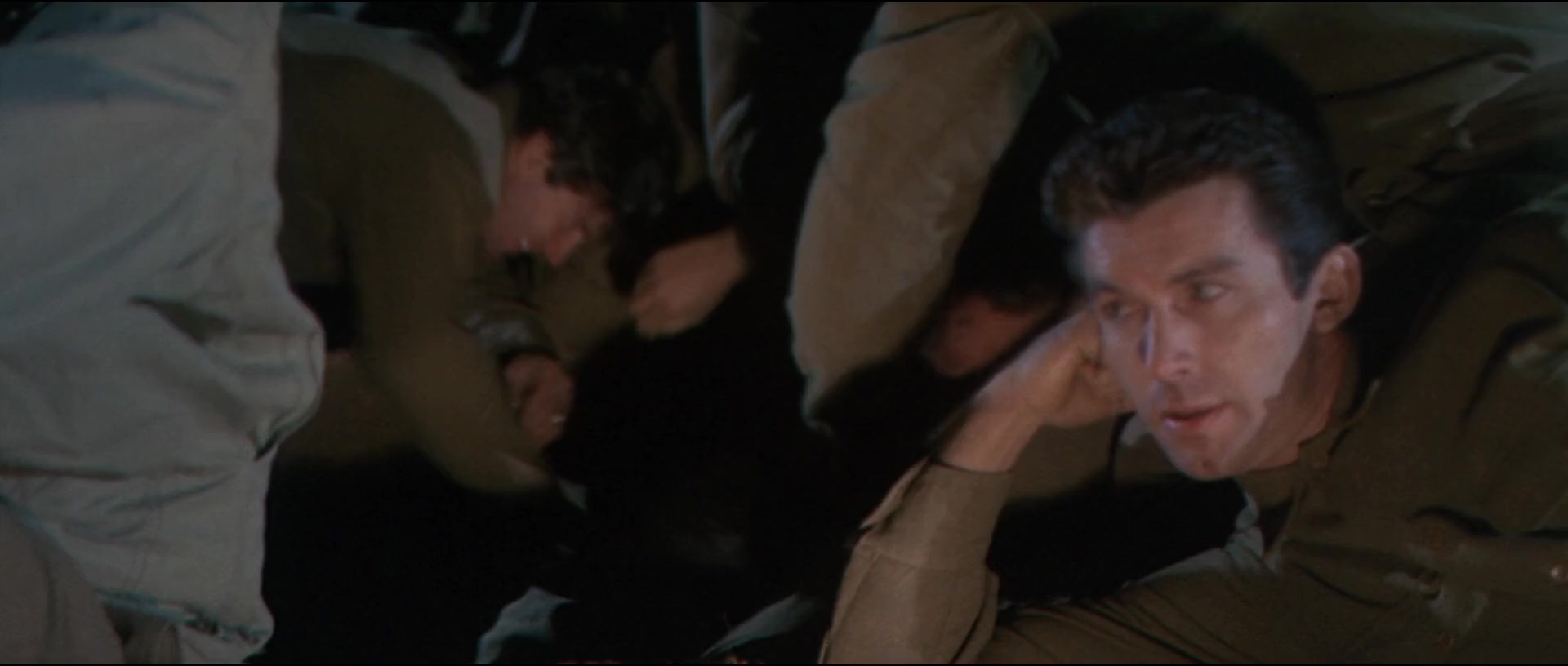 异想天开大逃亡.What.Did.You.Do.in.the.War.Daddy.1966.CNSC.mkv_20250709_124043.492.jpg