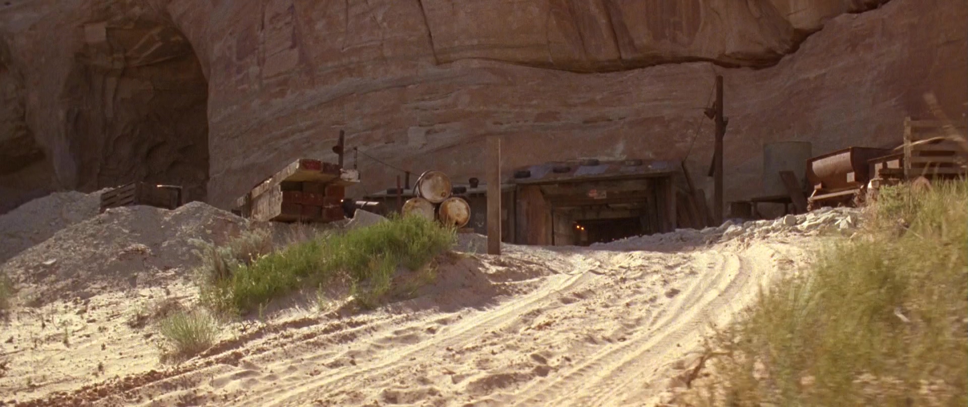 断箭.Broken.Arrow.1996.4Audio.CN.mkv_20250710_123136.349.jpg