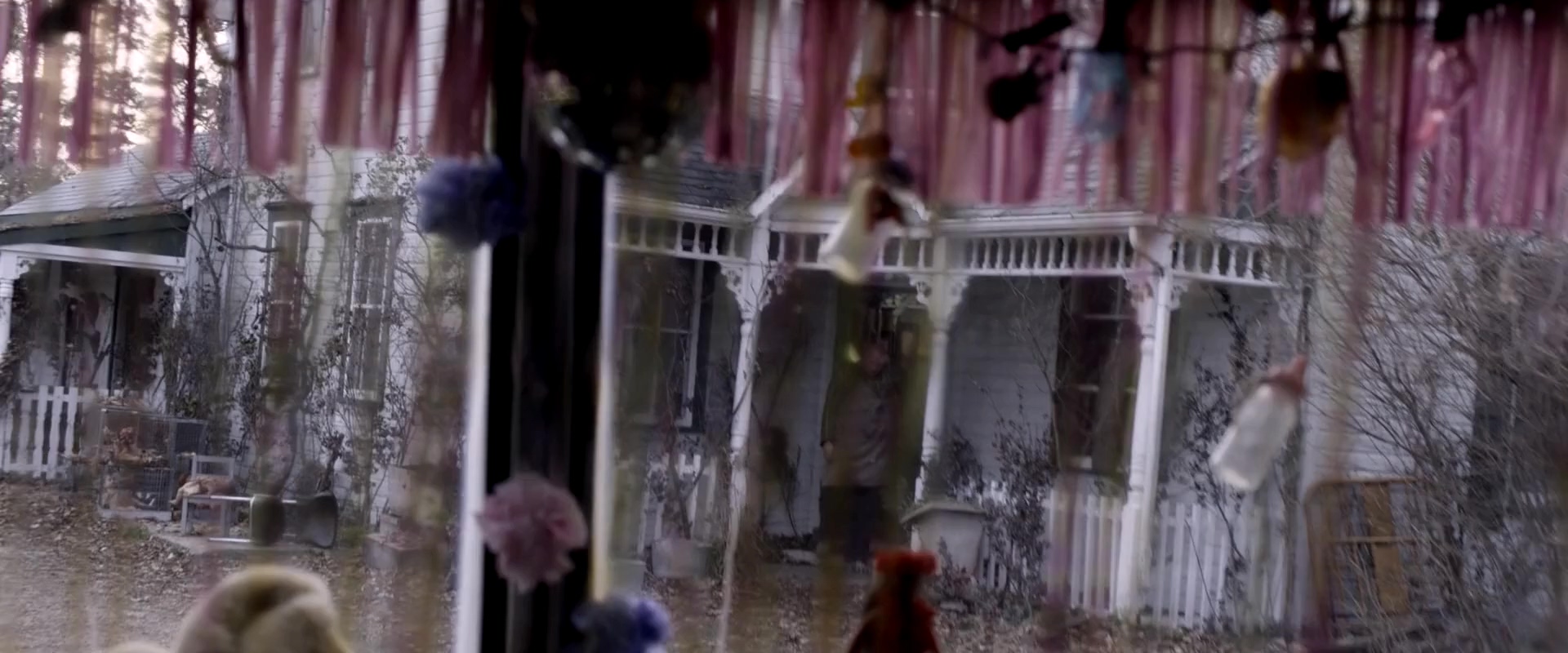 噩梦娃娃屋.Ghostland.2018.CNSC.mkv_20250712_150619.484.jpg