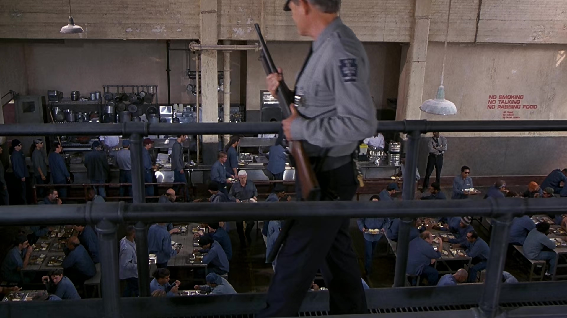 白头神探3.终极悔辱.Naked.Gun.33.1.3.The.Final.Insult.1994.2Audio.CN.mkv_20250717.jpg