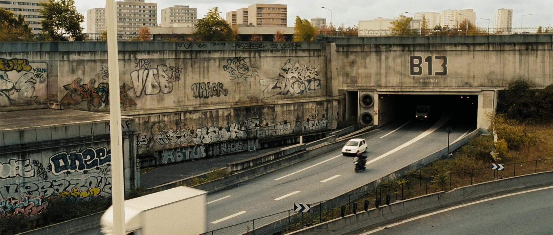 暴力街区13：终极.District.13.Ultimatum.2009.2Audio.CN.mkv_20250717_154824.908.jpg