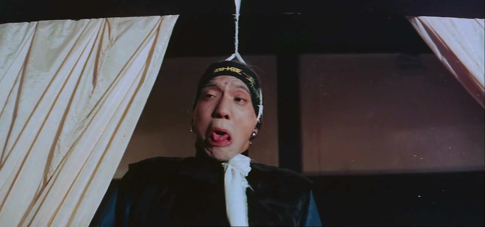 1983.天师撞邪(96分钟).1080P.国粤对应中字.mkv_20250717_015759.015.jpg